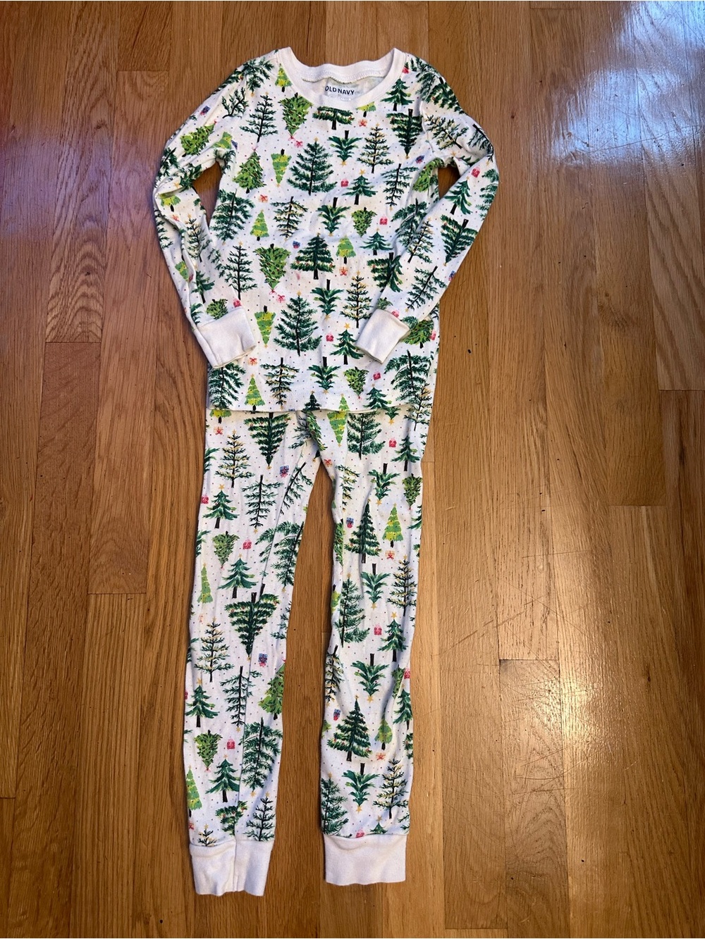 Old Navy Kids White & Green Christmas Tree Pajama Set